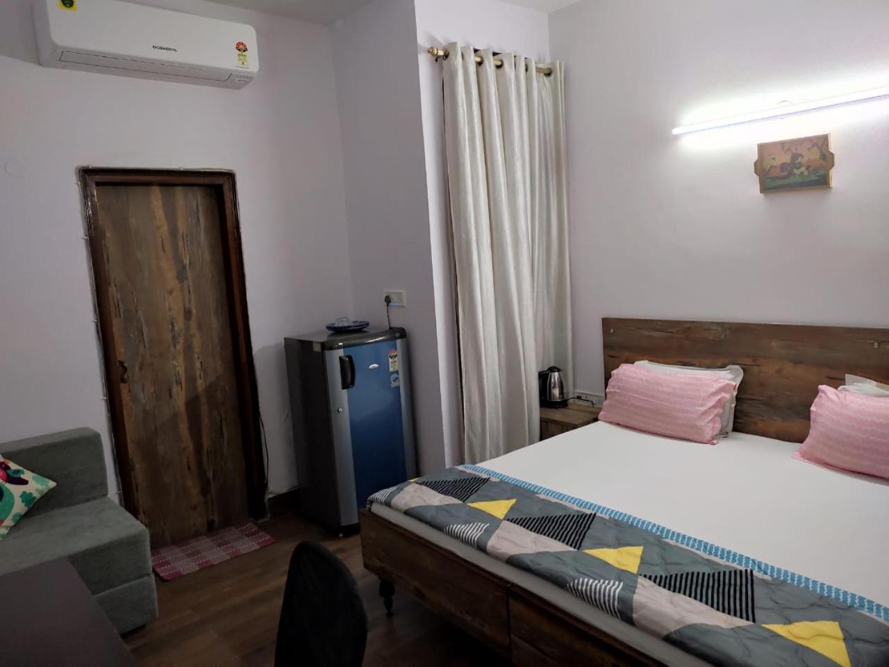 ניו דלהי Tatvamasi Homestay מראה חיצוני תמונה