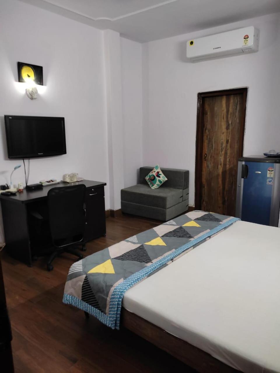 ניו דלהי Tatvamasi Homestay מראה חיצוני תמונה