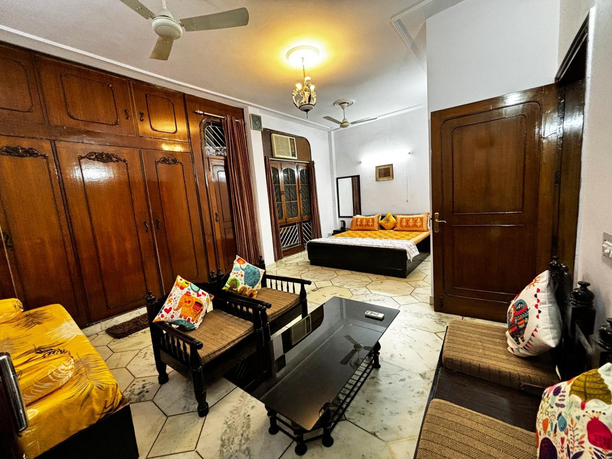 ניו דלהי Tatvamasi Homestay מראה חיצוני תמונה