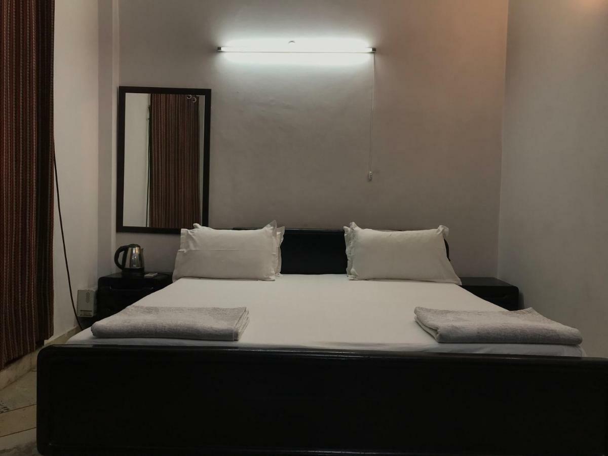 ניו דלהי Tatvamasi Homestay מראה חיצוני תמונה