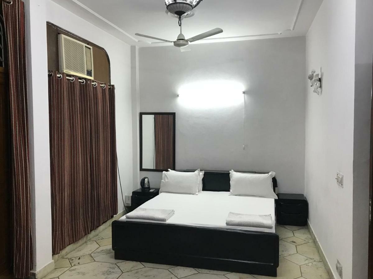 ניו דלהי Tatvamasi Homestay מראה חיצוני תמונה